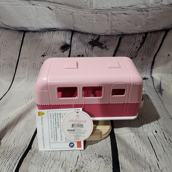 TARGET BULLSEYE LIGHT UP AIR STREAM CAMPER NWT - Picture 3 of 5
